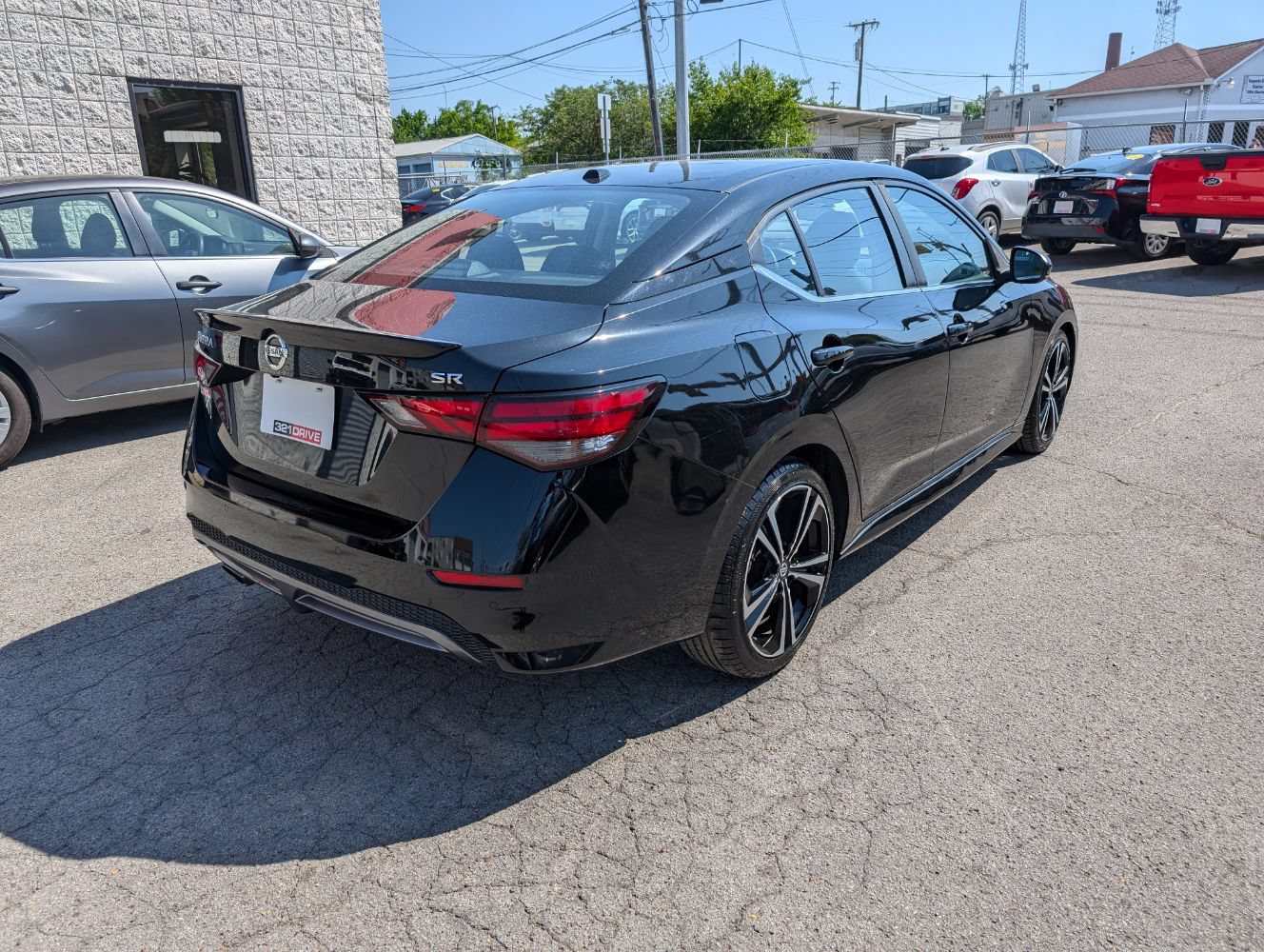 Used 2021 Nissan Sentra SR FWD image 6