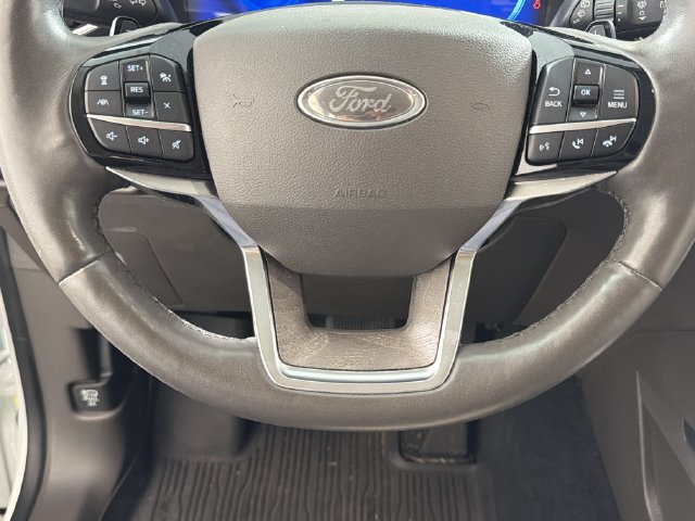 Used 2021 Ford Explorer Platinum w/ Equipment Group 601A AWD/4WD image 8