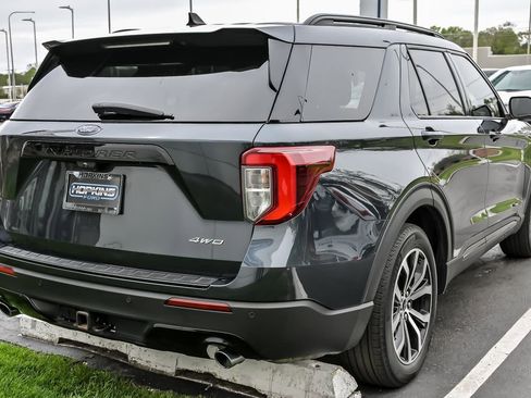 Used 2023 Ford Explorer ST-Line w/ Class IV Trailer Tow Package AWD/4WD image 10