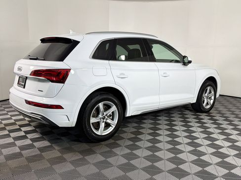 Used 2024 Audi Q5 2.0T Premium w/ Convenience Package AWD/4WD image 7