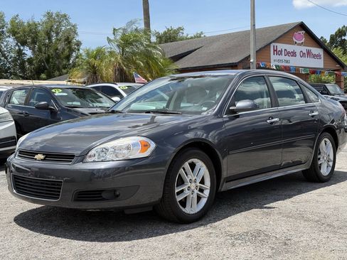 Used 2011 Chevrolet Impala LTZ FWD image 2