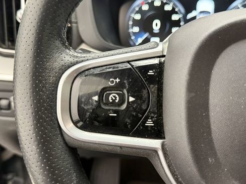 Used 2019 Volvo XC60 T5 Inscription w/ Protection Package image 16