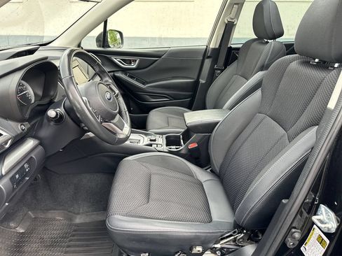 Used 2023 Subaru Forester Premium AWD/4WD image 12