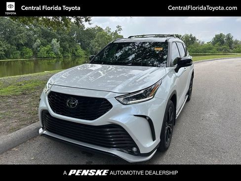 Certified 2024 Toyota Highlander XSE FWD image 1