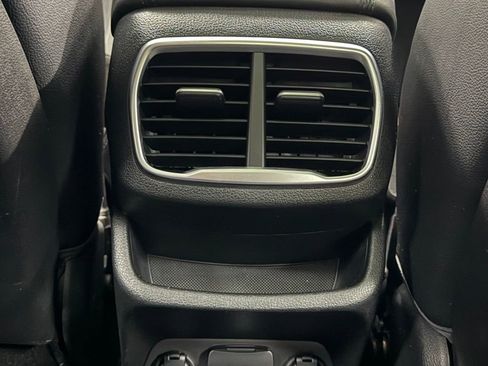 Used 2020 Hyundai Santa Fe Limited image 23