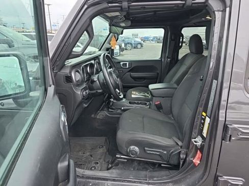 Used 2022 Jeep Wrangler Unlimited Sport image 12