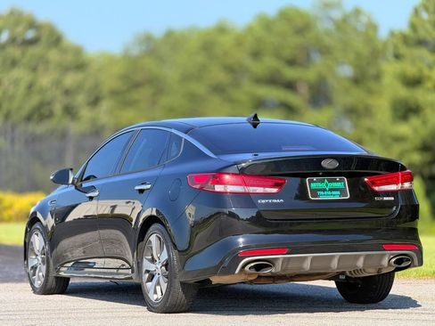 Used 2017 Kia Optima SX FWD image 9