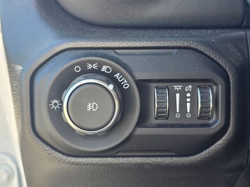 Used 2022 Jeep Wrangler Unlimited Sahara w/ LED Lighting Group image 24