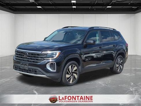 Certified 2024 Volkswagen Atlas SE FWD image 1