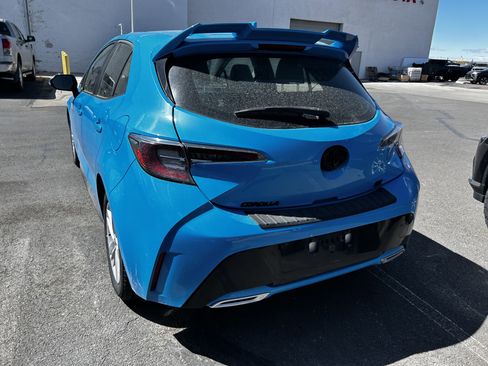 Used 2022 Toyota Corolla SE image 3