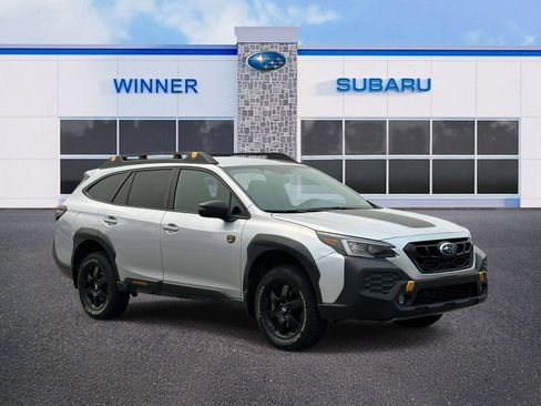 Certified 2025 Subaru Outback Wilderness AWD/4WD image 9