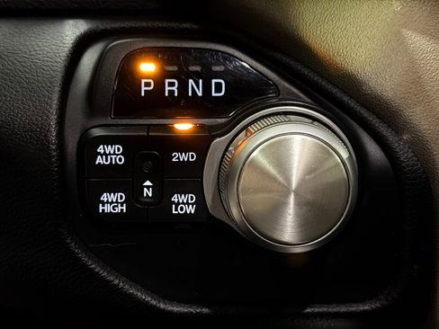 Used 2020 RAM 1500 Laramie AWD/4WD image 36