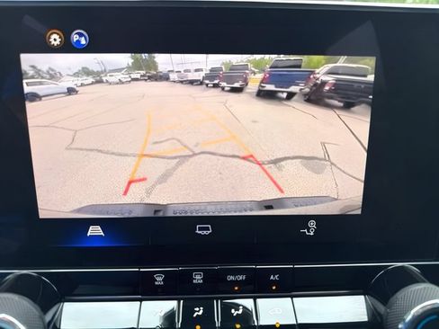 Used 2024 Chevrolet Colorado Trail Boss w/ Advanced Trailering Package AWD/4WD image 23