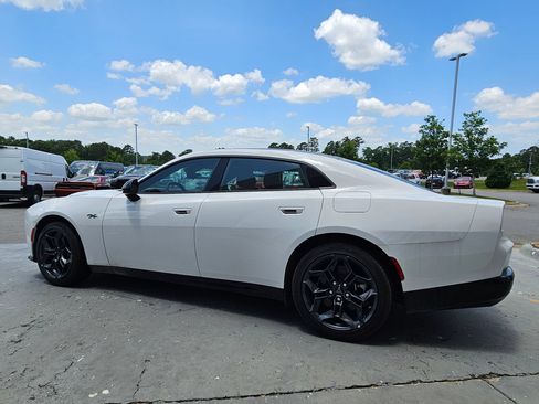 New 2026 Dodge Charger R/T w/ Blacktop Package AWD/4WD image 5
