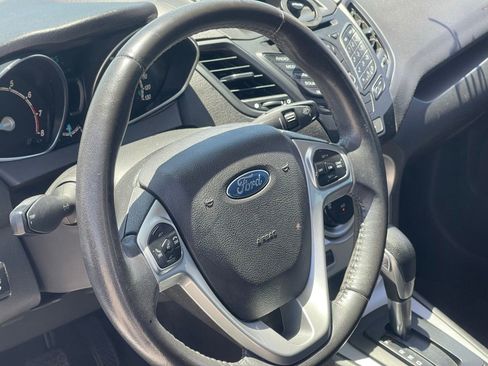 Used 2015 Ford Fiesta SE FWD image 8
