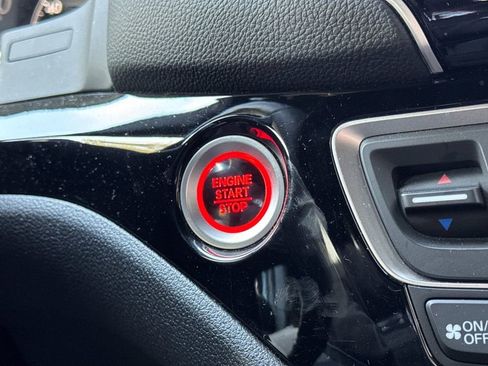 Certified 2025 Honda Ridgeline Black Edition image 22