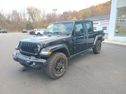 Used 2024 Jeep Gladiator Sport
