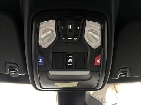 New 2026 RAM 1500 4x4 Crew Cab image 25