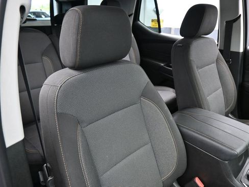 Used 2019 Chevrolet Traverse LT FWD image 40