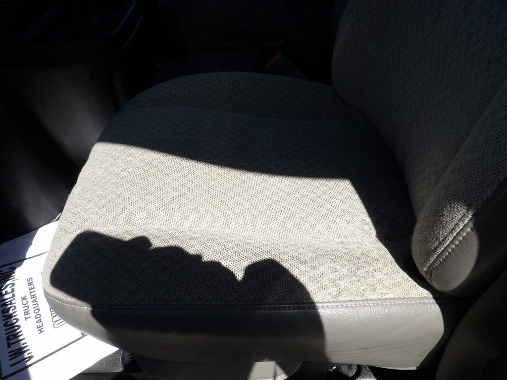 Used 2021 Chevrolet Express 3500 w/ Power Convenience Package RWD image 18