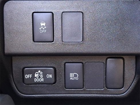 Used 2021 Toyota Tacoma SR image 23