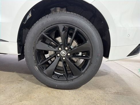 New 2026 Jaguar F-PACE R-Dynamic S AWD/4WD image 30