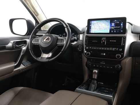 Used 2023 Lexus GX 460 Premium w/ Premium Package AWD/4WD image 10