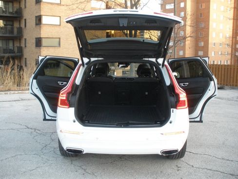 Used 2018 Volvo XC60 T6 Inscription w/ Advanced Package image 20