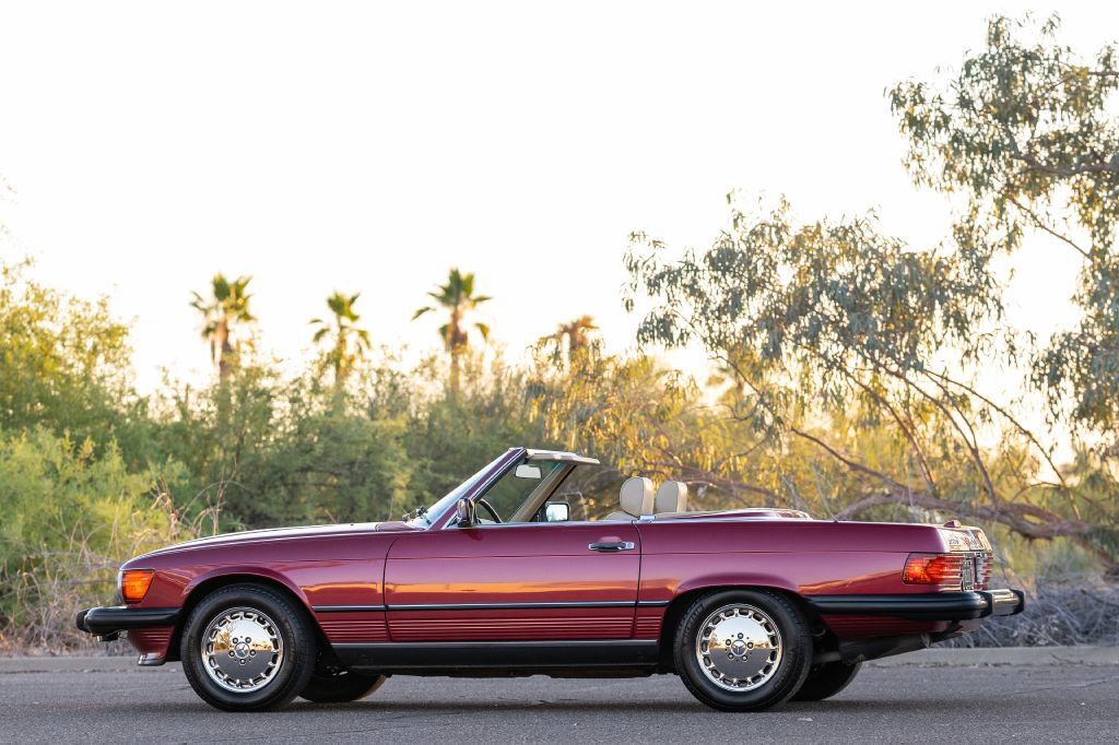Used 1989 Mercedes-Benz 560 SL image 29