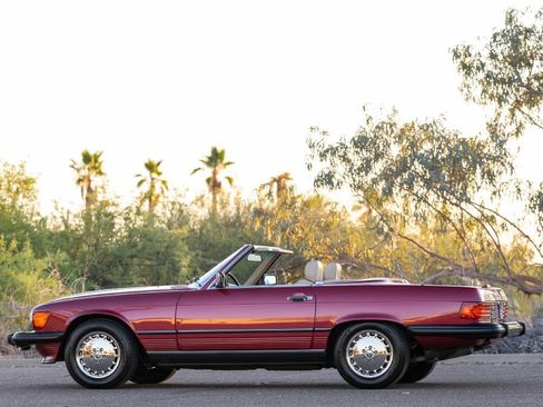 Used 1989 Mercedes-Benz 560 SL image 29