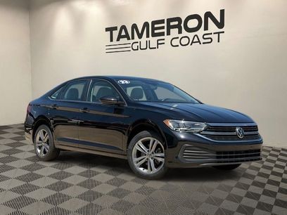 Used 2023 Volkswagen Jetta SE w/ Panoramic Sunroof Package