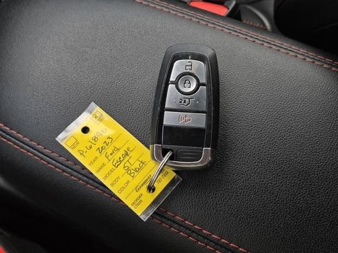 Used 2023 Ford Escape ST-Line w/ Tech Pack #1 FWD image 44