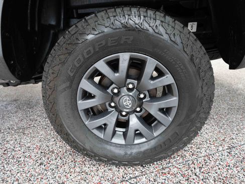 Certified 2023 Toyota Tacoma SR5 image 29