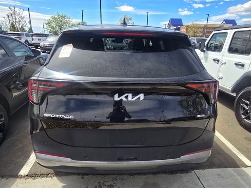 Used 2026 Kia Sportage S image 3