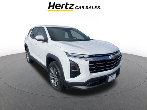 Used 2025 Chevrolet Equinox LT image 1