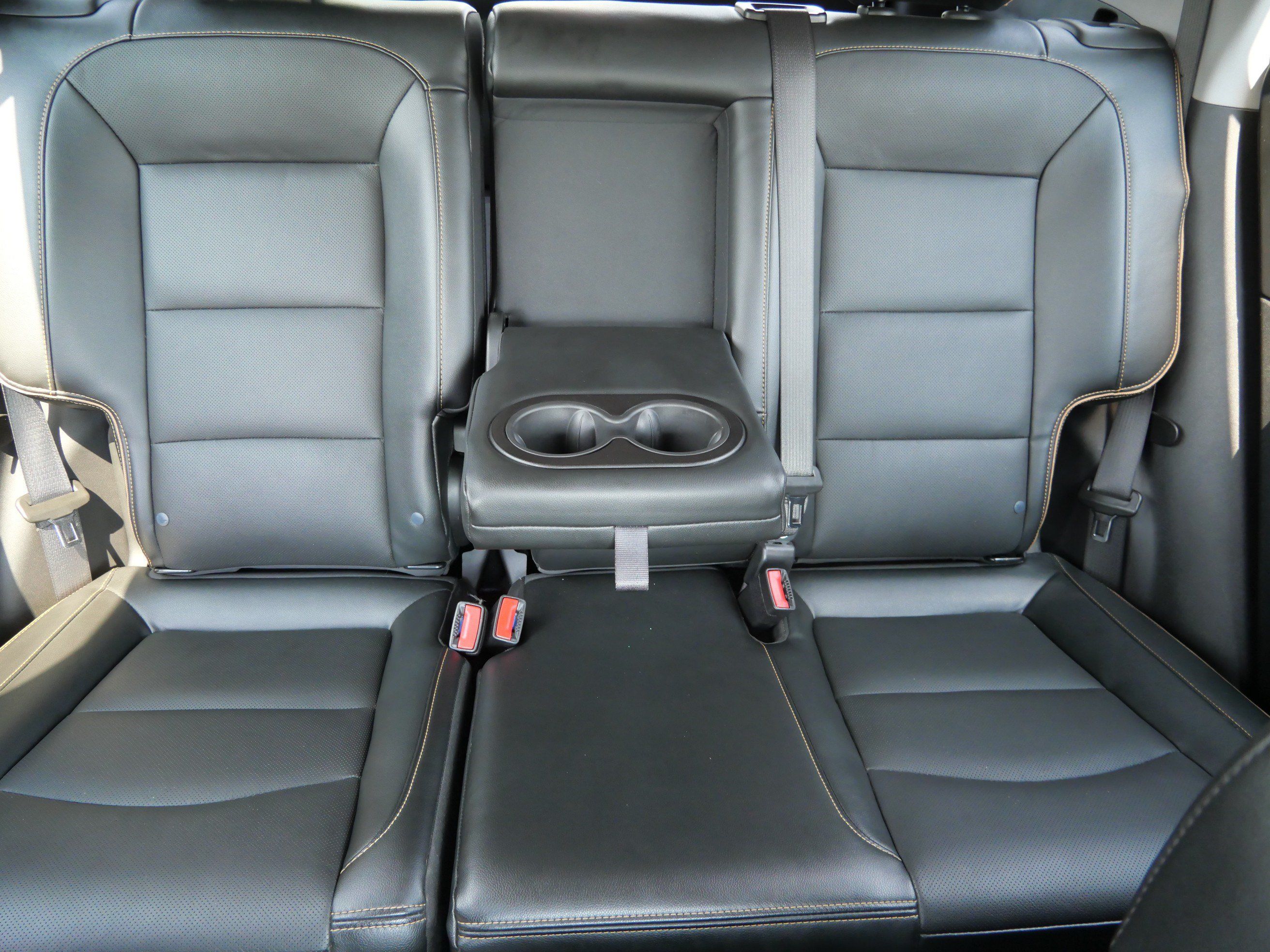 Used 2023 GMC Terrain AT4 w/ GMC Pro Grade Package AWD/4WD image 13