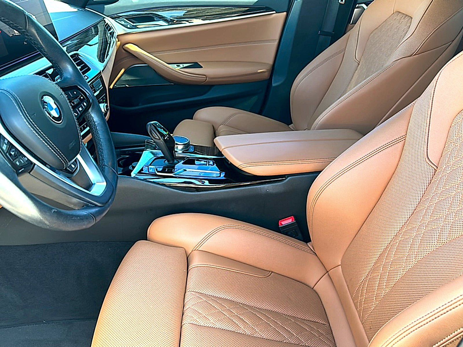Used 2023 BMW 530i w/ Premium Package RWD image 13