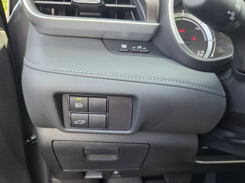 Certified 2026 Toyota Highlander XLE AWD/4WD image 30