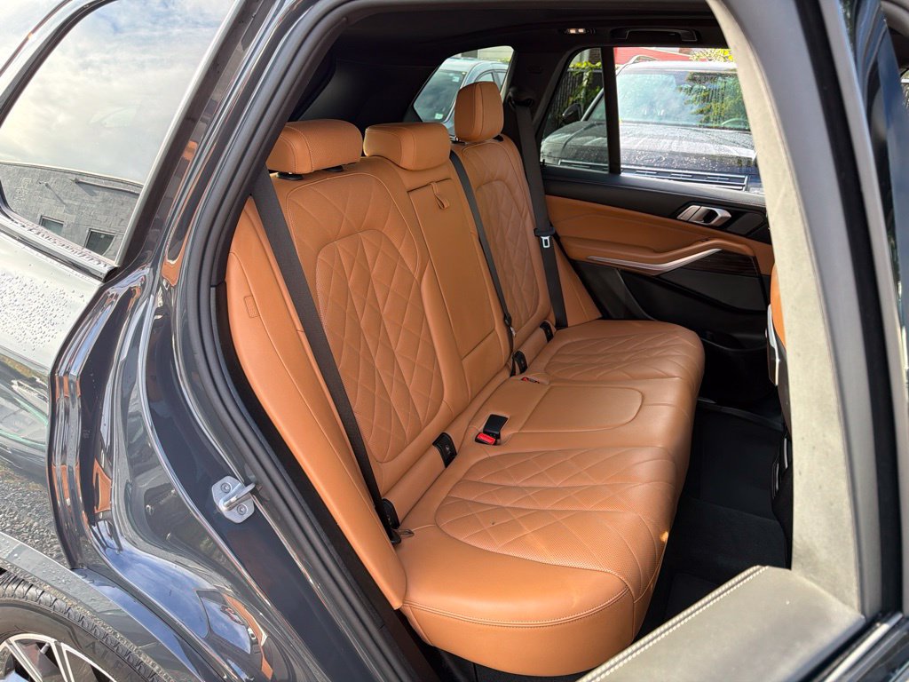 Used 2025 BMW X5 xDrive40i w/ M Sport Package AWD/4WD image 23