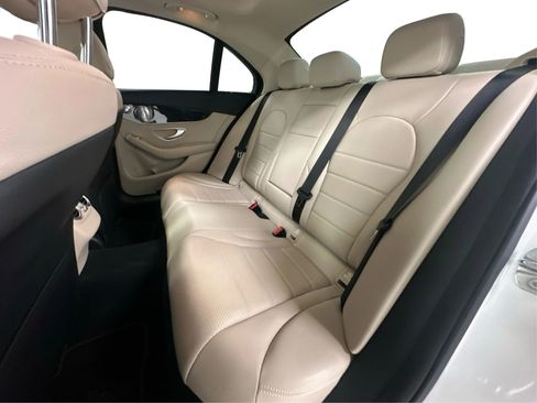 Used 2018 Mercedes-Benz C 300 4MATIC Sedan image 15