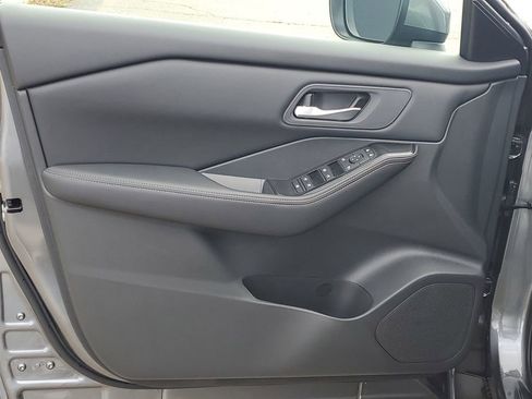 New 2026 Nissan Rogue SV image 9