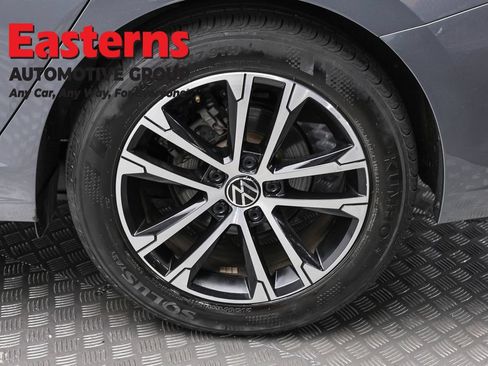Used 2025 Volkswagen Jetta Sport FWD image 8