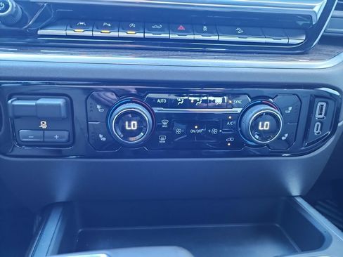 Certified 2026 Chevrolet Silverado 1500 RST AWD/4WD image 29