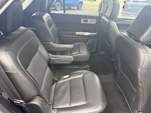 Used 2022 Ford Explorer Limited w/ Equipment Group 301A image 20