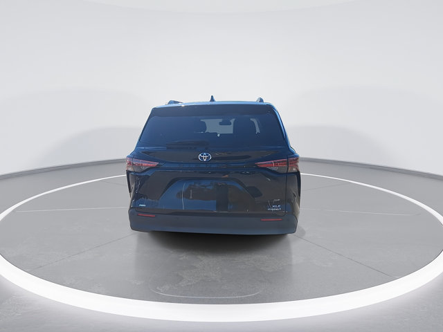 Used 2022 Toyota Sienna XLE w/ XLE Plus Package AWD/4WD image 8