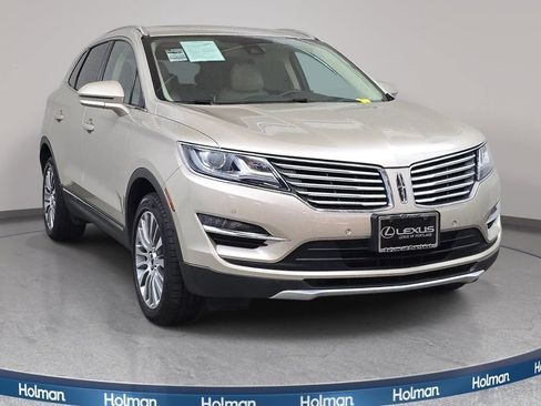 Used 2017 Lincoln MKC Reserve AWD/4WD image 3