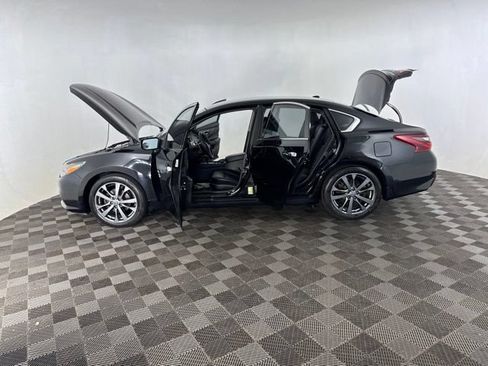 Used 2018 Nissan Altima 2.5 SR w/ SR Special Edition FWD image 9