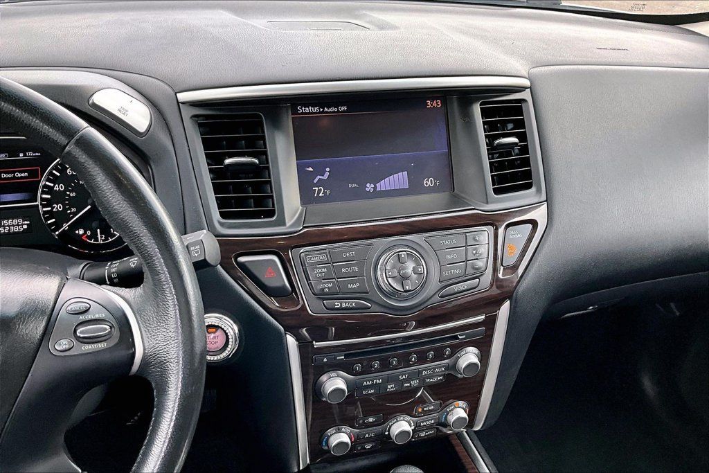 Used 2015 Nissan Pathfinder Platinum FWD image 5