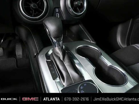 Certified 2025 Chevrolet Blazer LT FWD image 16