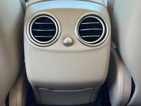 Used 2022 Mercedes-Benz GLC 300 image 19